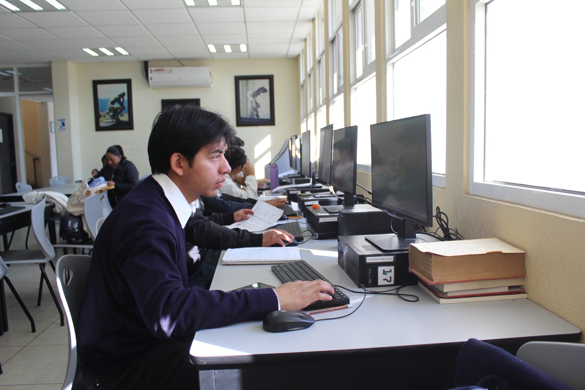 📊 Los estudiantes de la Licenciatura en Contaduría ponen en práctica sus conocimientos 💼